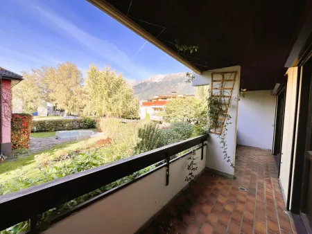 Überdachter Balkon