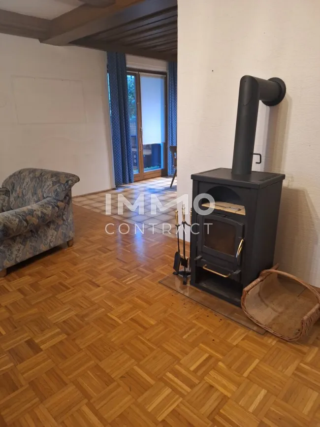 Wohnung mit Hauscharakter! Nur zwei Wohneinheiten! Bei diesem Haus gehört nur das Dachgeschoß einem anderen Eigentümer, alles andere könnte bald ihnen gehören! - Bild