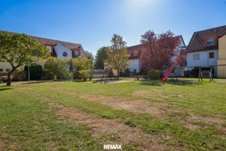 Innenhof mit Spielplatz