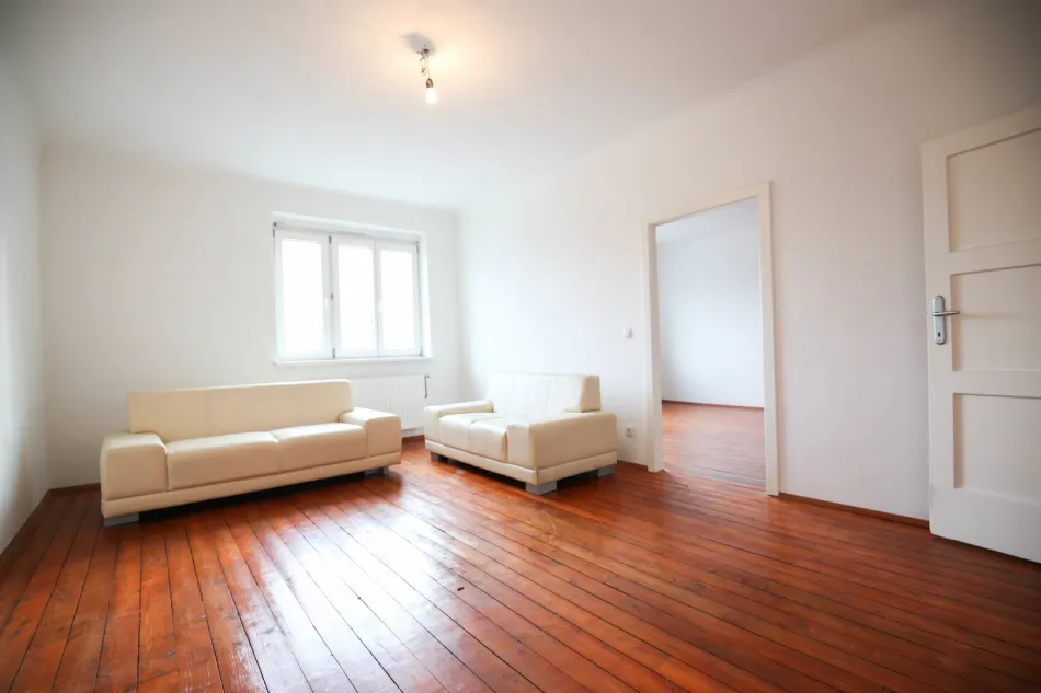 HELL WOHNEN AM SCHWEIZERGARTEN – 3 ZIMMER AUF CA. 80 M² - Titelbild