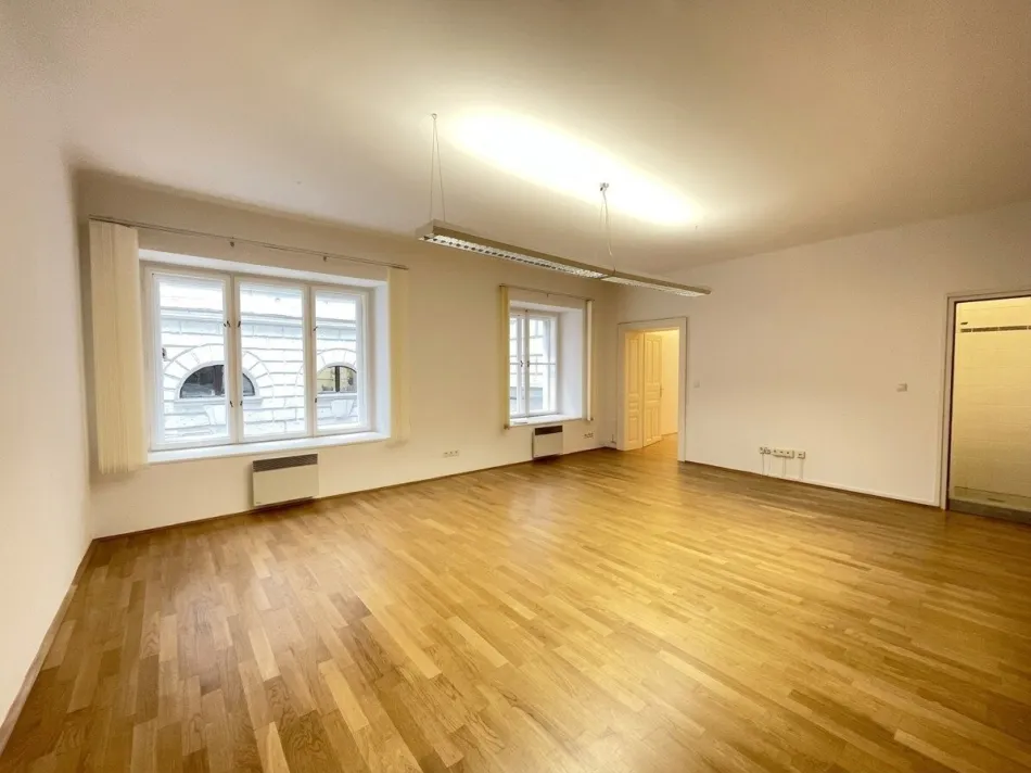 ATTRAKTIVES BÜRO IN BESTER LAGE AM BÖRSEPLATZ - Bild