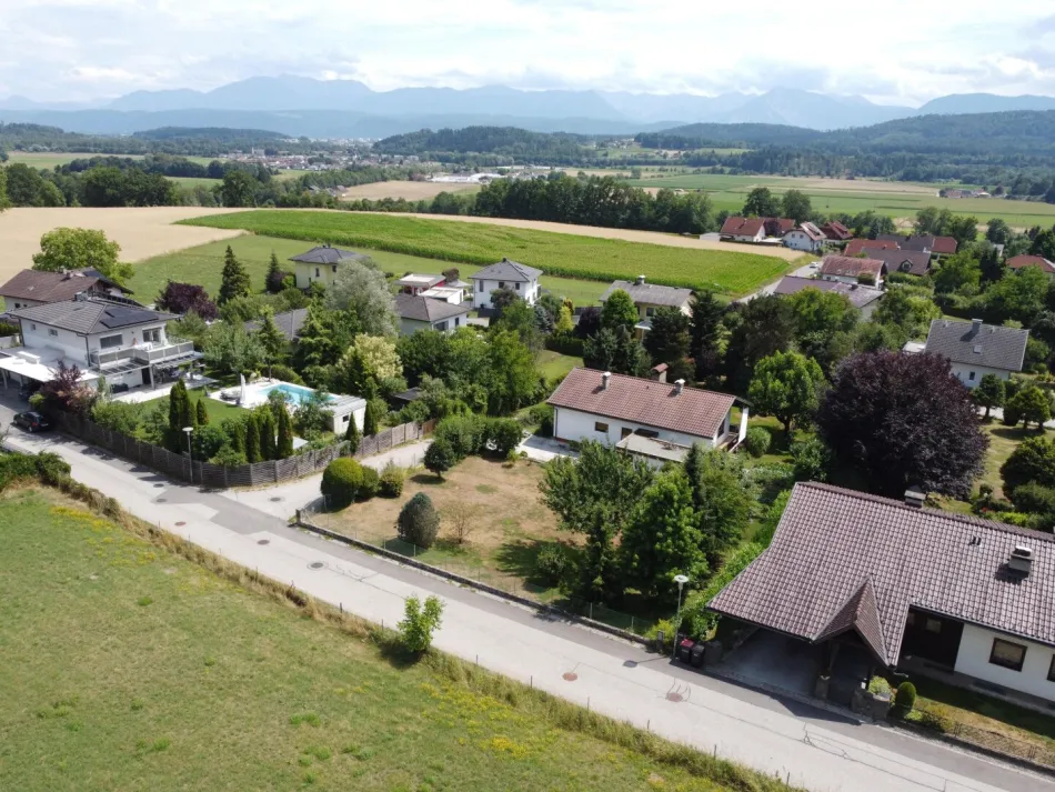 Klagenfurt-Pitzelstätten -- Sonniger Baugrund in familienfreundlicher Siedlungslage - Bild