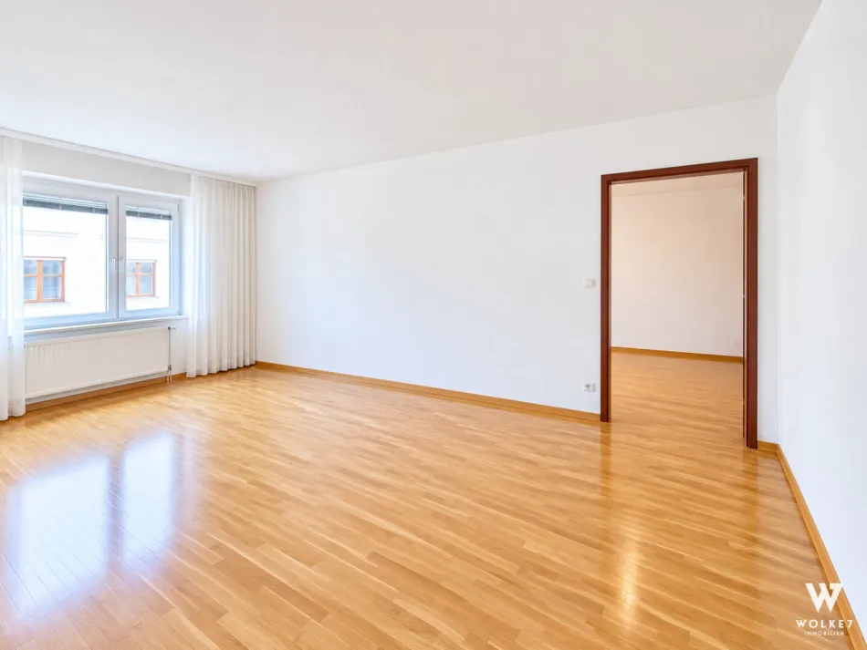 Ruhige 2-Zimmer-Wohnung mit ca. 62 m² | Innenhoflage in 1020 Wien | E-Säule vor der Haustüre - Bild