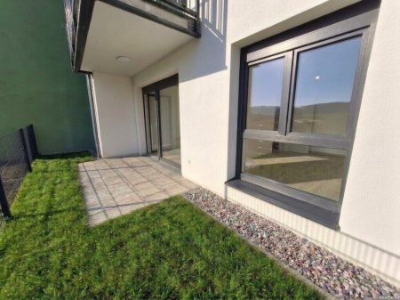 Ein Zuhause zum Verlieben - Neubau: Tolle ca. 65 m² Wohnung mit ca. 64 m² Eigengarten und Terrasse