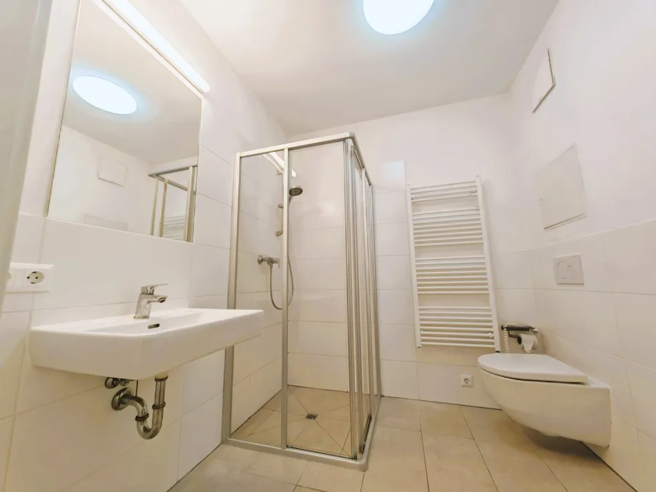 Modernes Wohngefühl: Helle 2-Zimmer-Wohnung mit Loggia - ab 01.02.2027 - Bild
