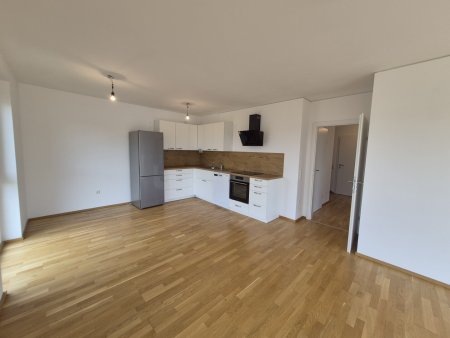 Einziehen und wohlfühlen - Neubau: Ca. 76 m² Wohnung mit ca. 6 m² Balkon