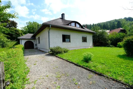 Einfamilienhaus in idyllischer Lage