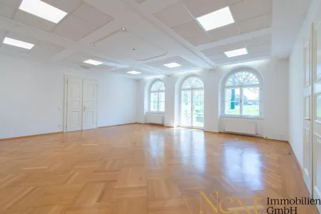 Besprechungszimmer mit Terrasse & Garten