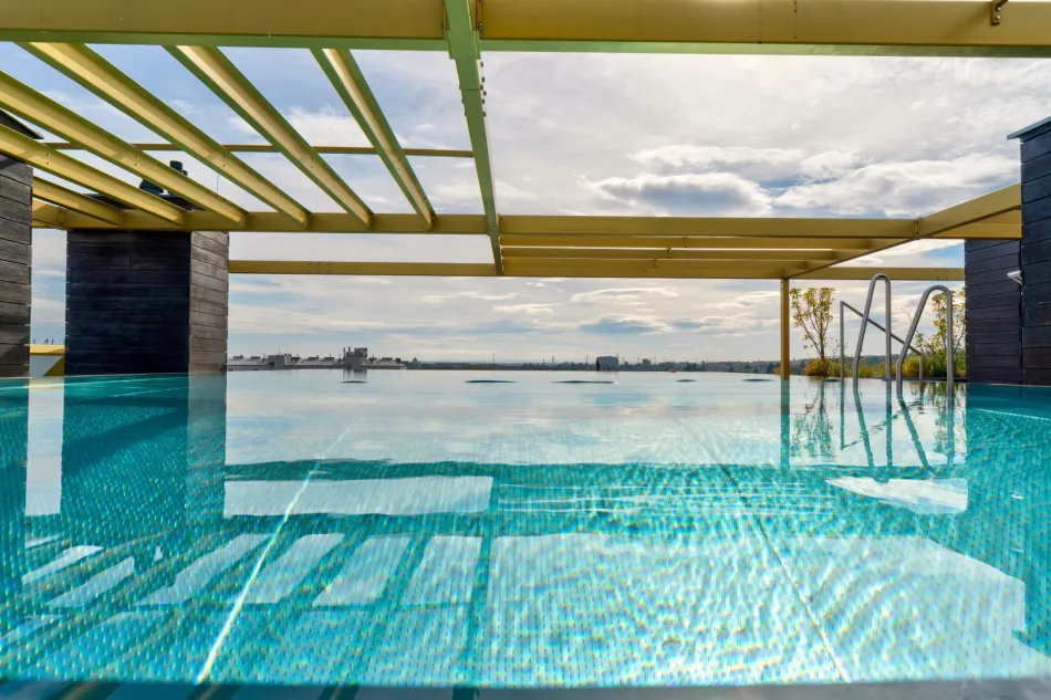 Rooftop Pool