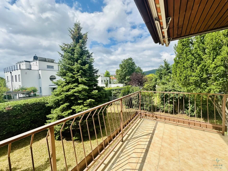 Eckgrundstück, Seitengassenlage mit renovierungsbedürftigem Einfamilienhaus - Perchtoldsdorf - Bild