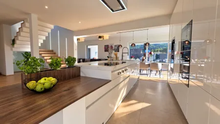 Kompagnon Immobilien GmbH moderne Wohnküche