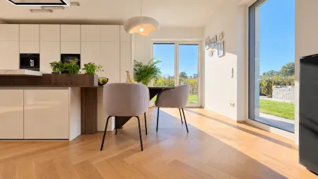 Kompagnon Immobilien GmbH lichterfüllter Wohnraum
