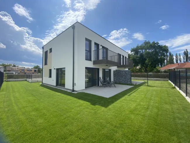 Belagsfertige Doppelhaushälfte in Massivbauweise in Pottendorf! - Titelbild