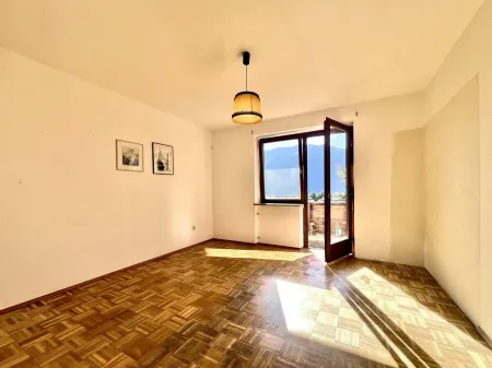 Wohnzimmer im EG