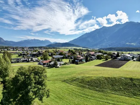 Drohenaufnahme mit Aussicht nach Süden
