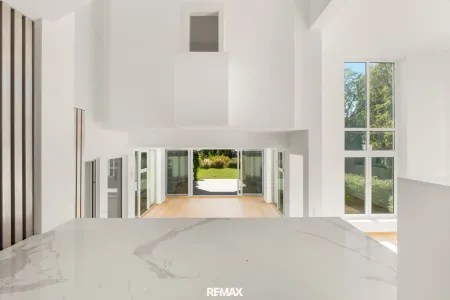 Villa 1 Wohn- Esszimmer Bild 4