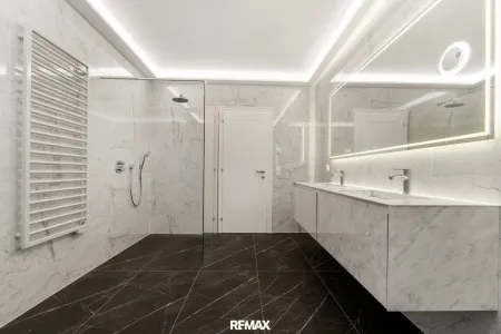 Villa 1 Badezimmer