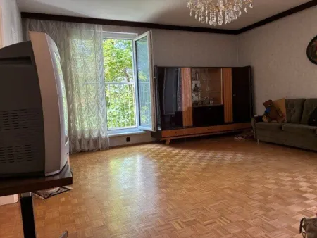 Wohnen im Grünen mit Retro-Flair – nahe Schloss Hetzendorf - Titelbild