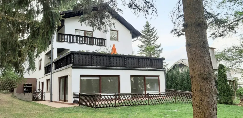 Sonnige 275 m² Wohnfläche auf drei Ebenen – großzügiges Mehrfamilienhaus mit 877 m² Grundstück, Grünruhelage, Breitenfurt Ost - Bild