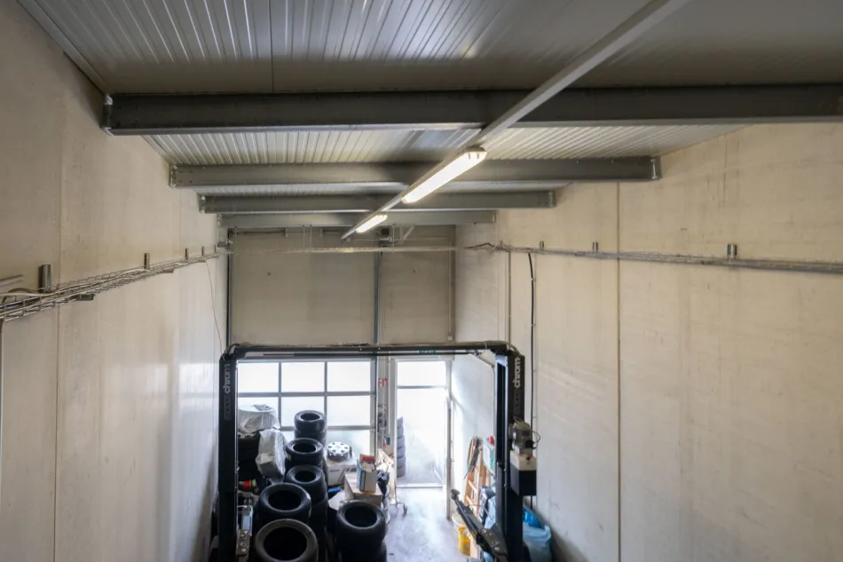 ZU MIETEN: Moderne Gewerbehalle in Marchtrenk! - Bild