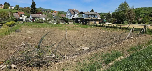 Preiswertes Grundstück - Glücklich leben (Video) - Bild