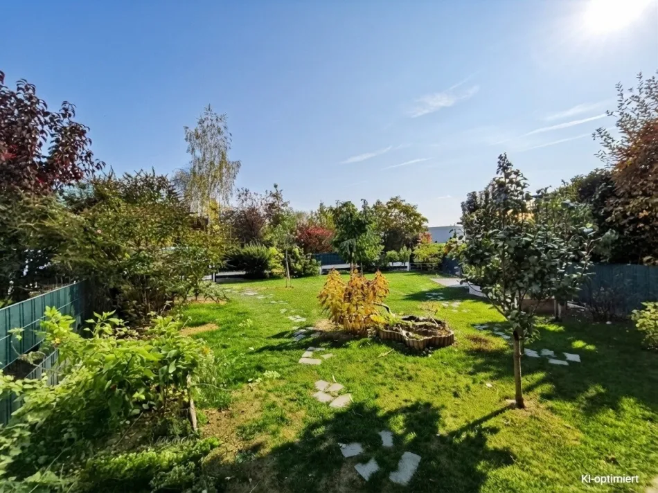 Traumhafte Gartenwohnung mit Seezugang – 2 Zimmer, 91 m² Garten - Bild