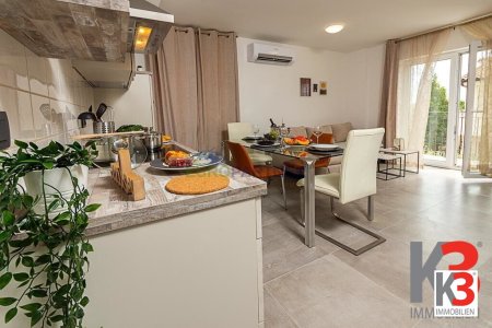 K3 - Zweizimmerwohnung in Meeresnähe in Novigrad