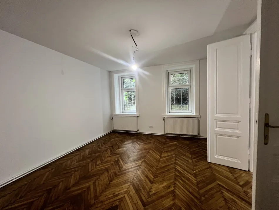 Raum für Träume – Großzügige 2,5 Zimmer Wohnung voller Charme mit Terrasse in 1180 Wien - Bild