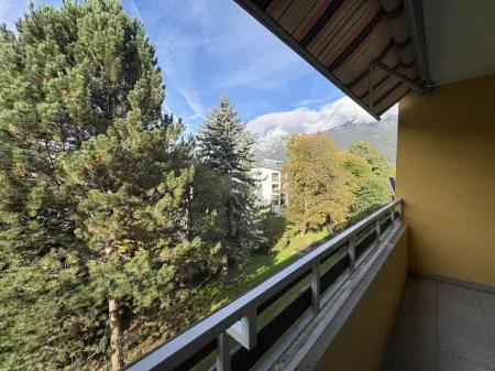 Loggia West