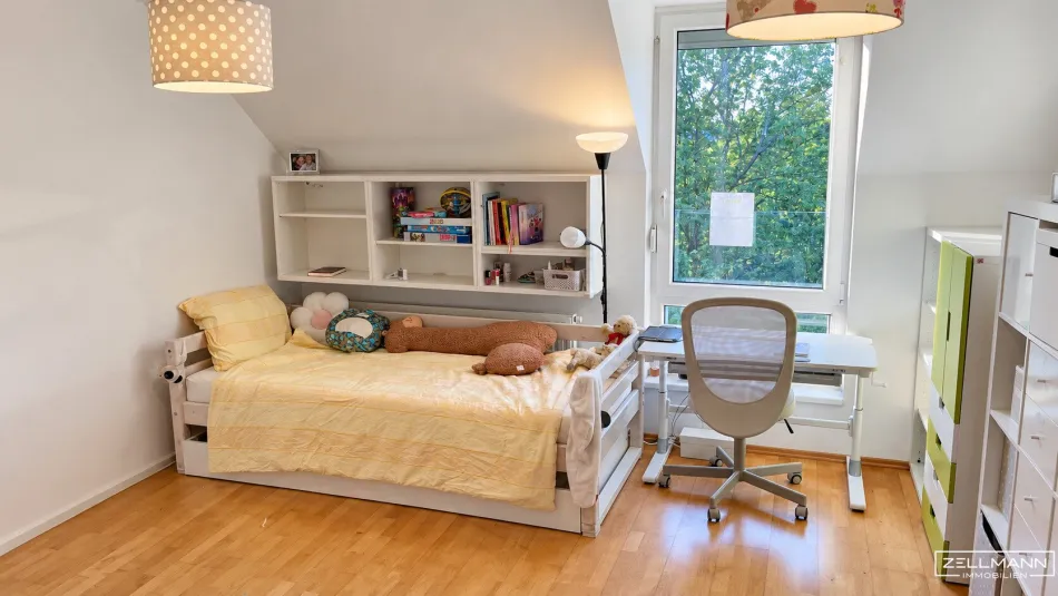 Sonniges Familienglück im generalsanierten Haus | ZELLMANN IMMOBILIEN - Bild