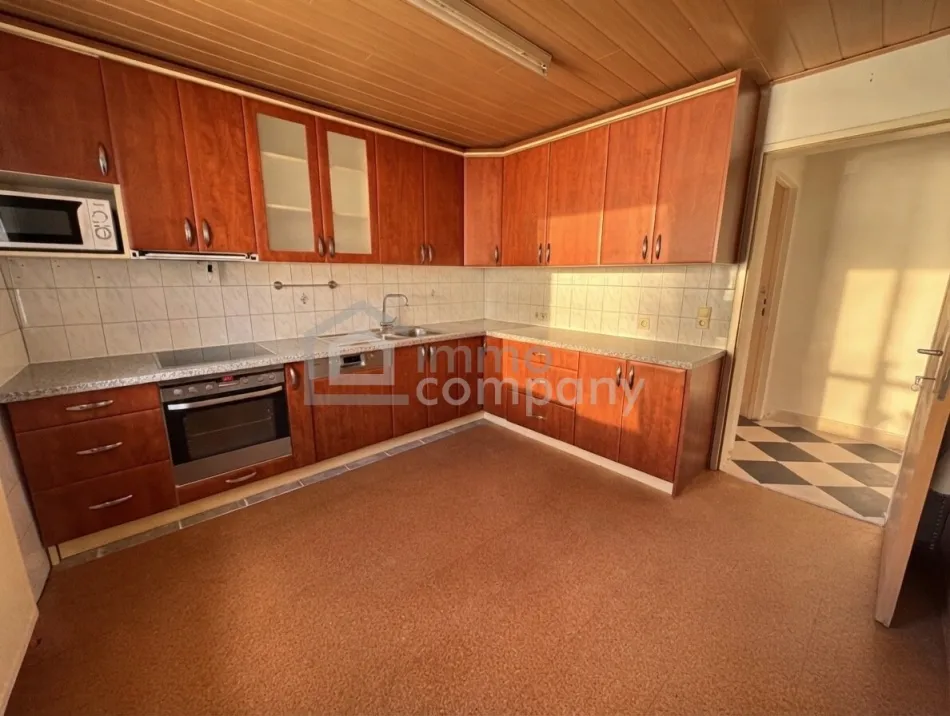 Gepflegtes Einfamilienhaus mit 150 m², Garten & Carport in Groß-Schweinbarth – € 360.000 - Bild