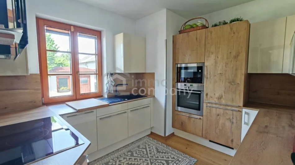 Sensationelles Einfamilienhaus - 1000m² Grund, Wintergarten, Pool, Garage - Bild