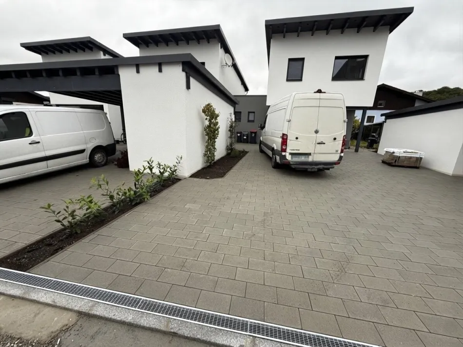 Modernes Reihenhaus zur Miete!!! - Bild