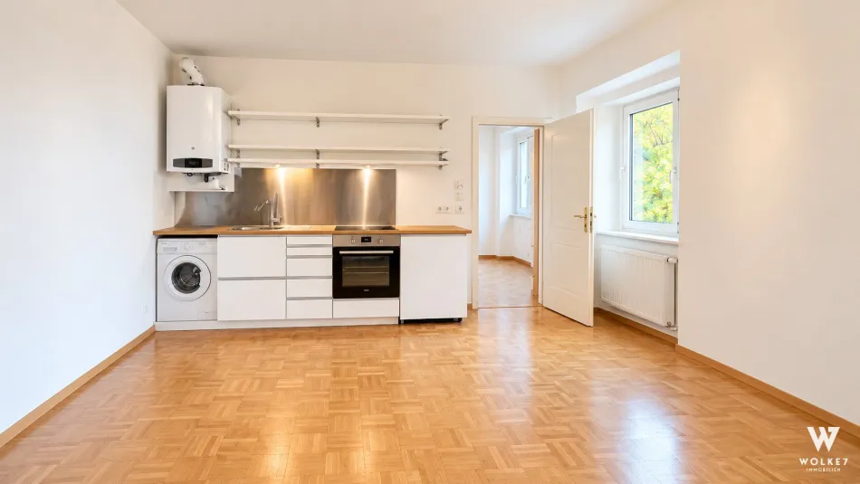 Altbauwohnung 2 Zimmern in Hofruhelage, nur wenige Schritte von Neubaugasse und Mariahilfer Straße - Bild