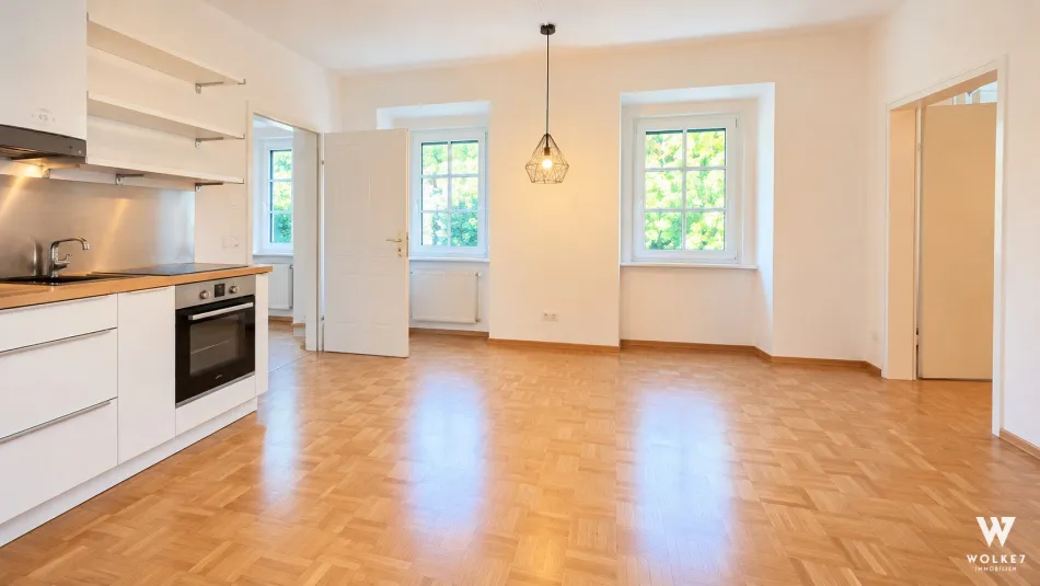 Altbauwohnung 2 Zimmern in Hofruhelage, nur wenige Schritte von Neubaugasse und Mariahilfer Straße - Titelbild