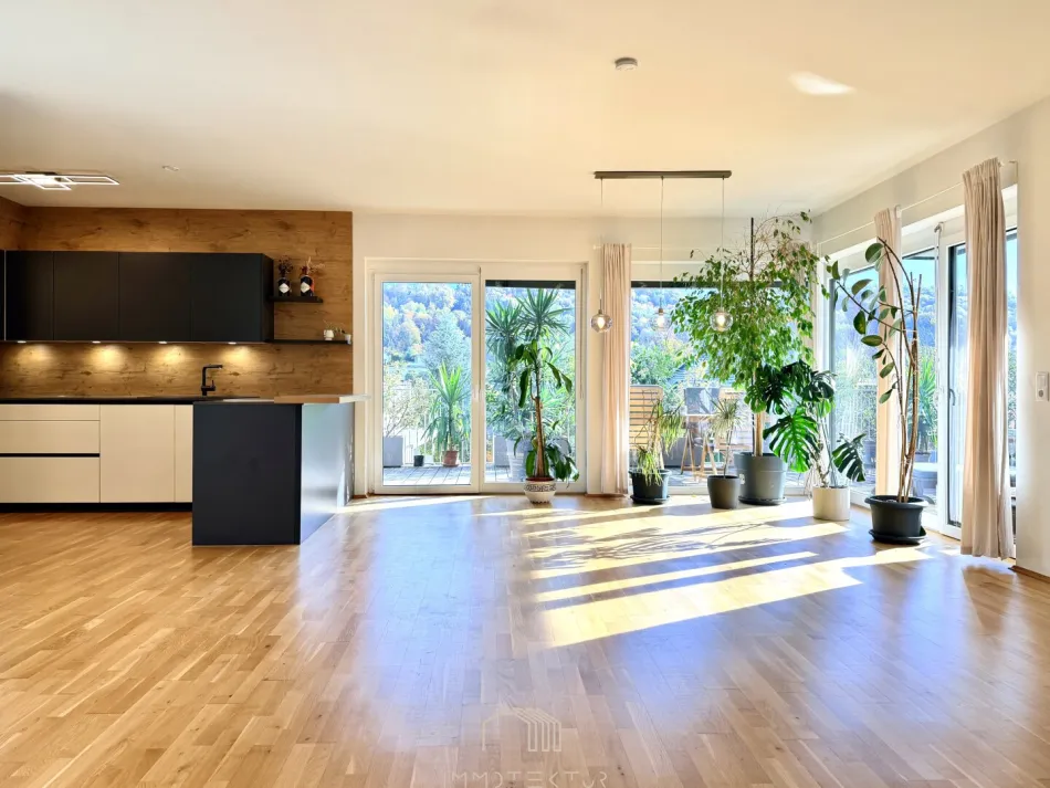 FÜR NATURLIEBHABER: Exklusive 5-Zimmer-Wohnung mit Doppelcarport nähe Seiersberg - Titelbild