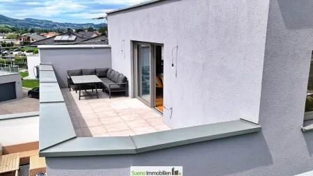 Große Terrasse/Balkon