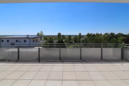 Seezugang - Exklusive Dachgeschosswohnung - Mietaktion