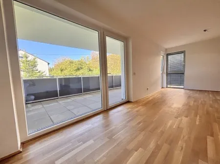 Wohnbereich mit Loggia südwest