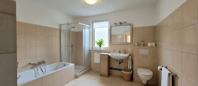 Erstbezug Doppelhaushälfte in Ebenfurth – 4 Zimmer, Garten, Terrasse, Parkplätze inklusive! - Bild