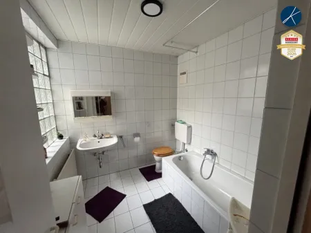 Badezimmer Erdgeschoß