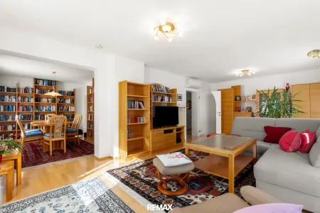 Wohnzimmer 1. OG