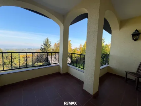 Terrasse mit Blick über das Eferdinger Becken