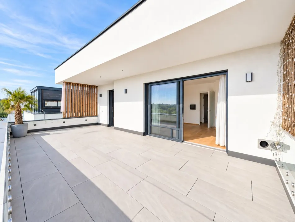 Exklusives Penthouse mit 39 m² Terrasse nähe Graz - Bild