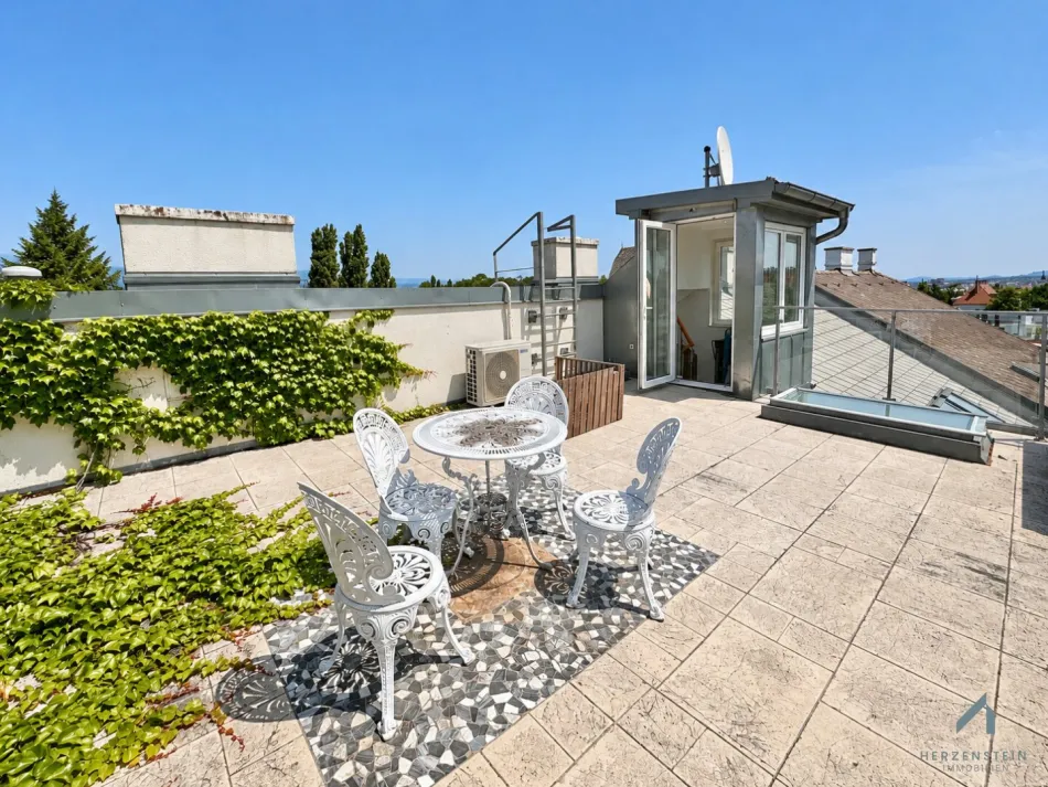 DG – Wohnküche mit Aufgang zur Dachterrasse