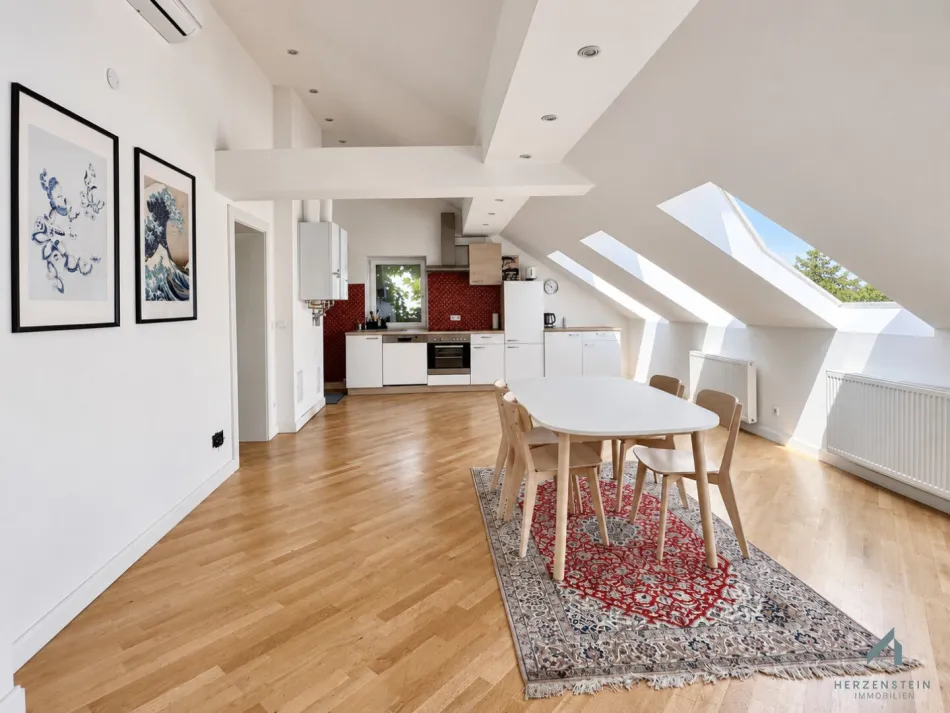 DG – Wohnküche mit Aufgang zur Dachterrasse