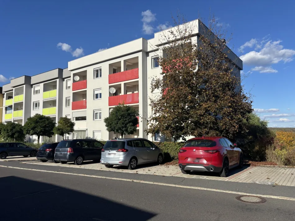 ... reserviert ... `` BEZUGSBEREIT `` Güssing !! Gepflegte Wohnung. mit ca. 65 m2 Nfl. im 3.OG. in Stadtrandlage. - Titelbild