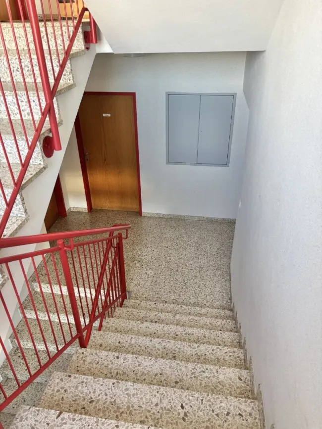 ... reserviert ... `` BEZUGSBEREIT `` Güssing !! Gepflegte Wohnung. mit ca. 65 m2 Nfl. im 3.OG. in Stadtrandlage. - Bild