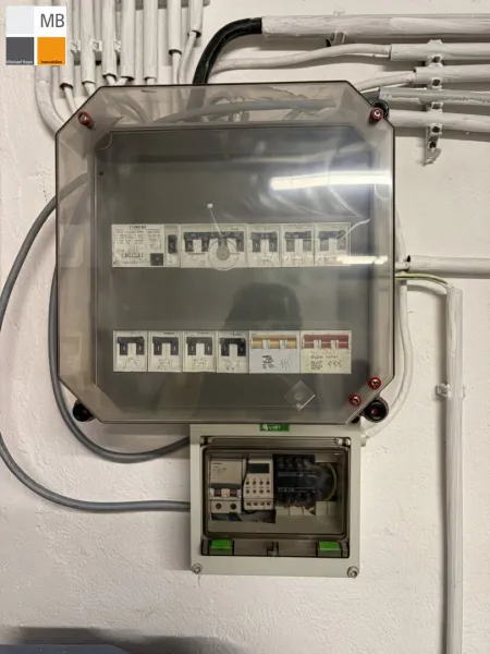 Elektrik laufend gewartet