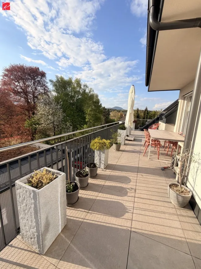 Elegantes Penthouse mit großzügiger Terrasse und 3 Tiefgaragenplätzen - Titelbild